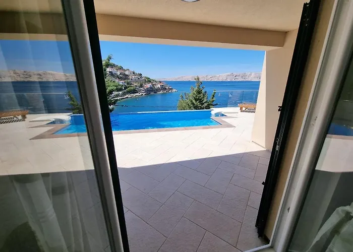 Relax , With Seaview And Two Pools Near Villa Stari Grad