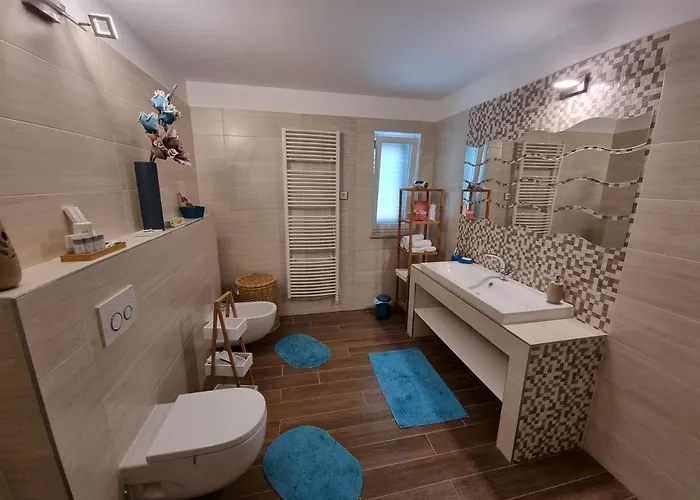 Relax , With Seaview And Two Pools Near Villa