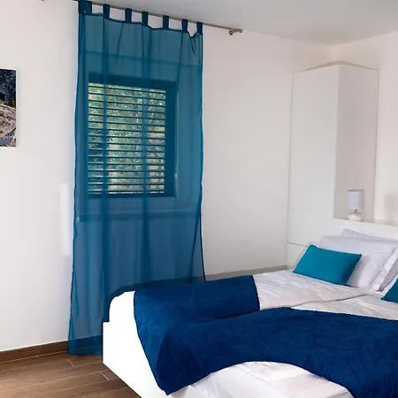 Villa Relax , With Seaview And Two Pools Near *