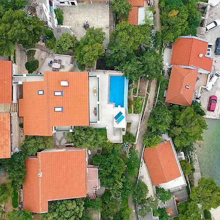 Villa Relax , With Seaview And Two Pools Near *