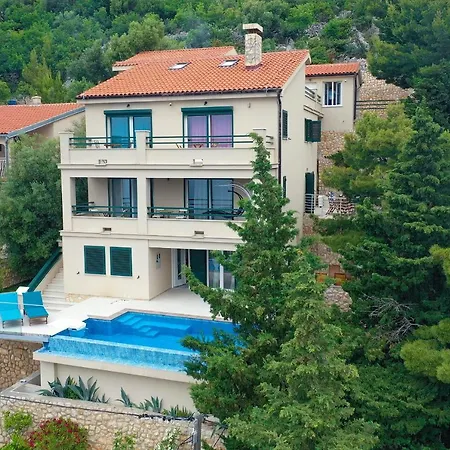 Villa Relax , With Seaview And Two Pools Near Starigrad (Kvarner)