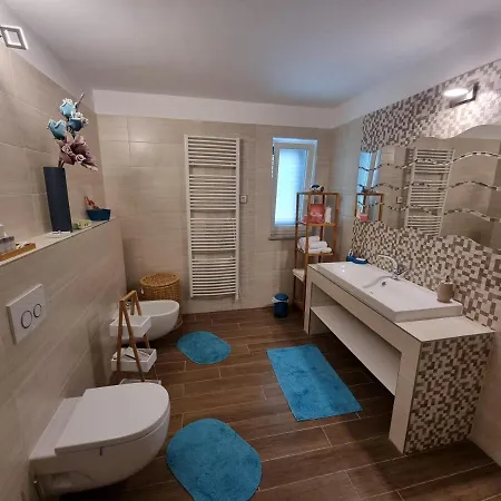 Relax , With Seaview And Two Pools Near Willa